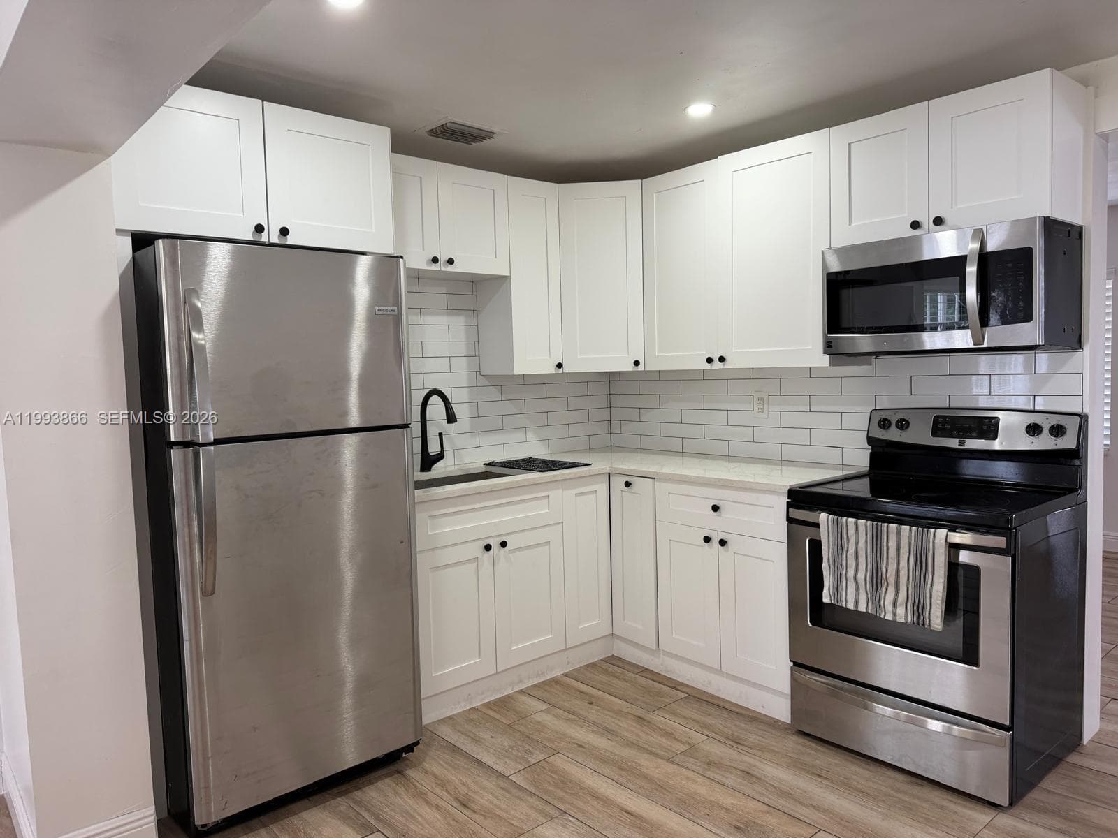 3427 SW 64th Ave, Miami FL 33155 — 13