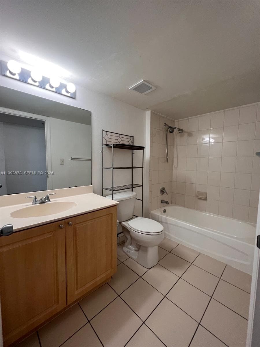 102 SW 6th ave # 508, Miami FL 33130 — 27