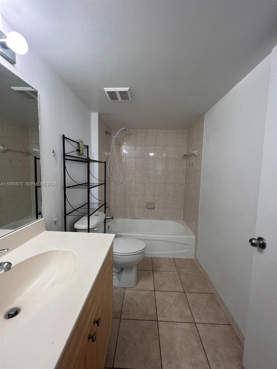 102 SW 6th ave # 508, Miami FL 33130 — 22