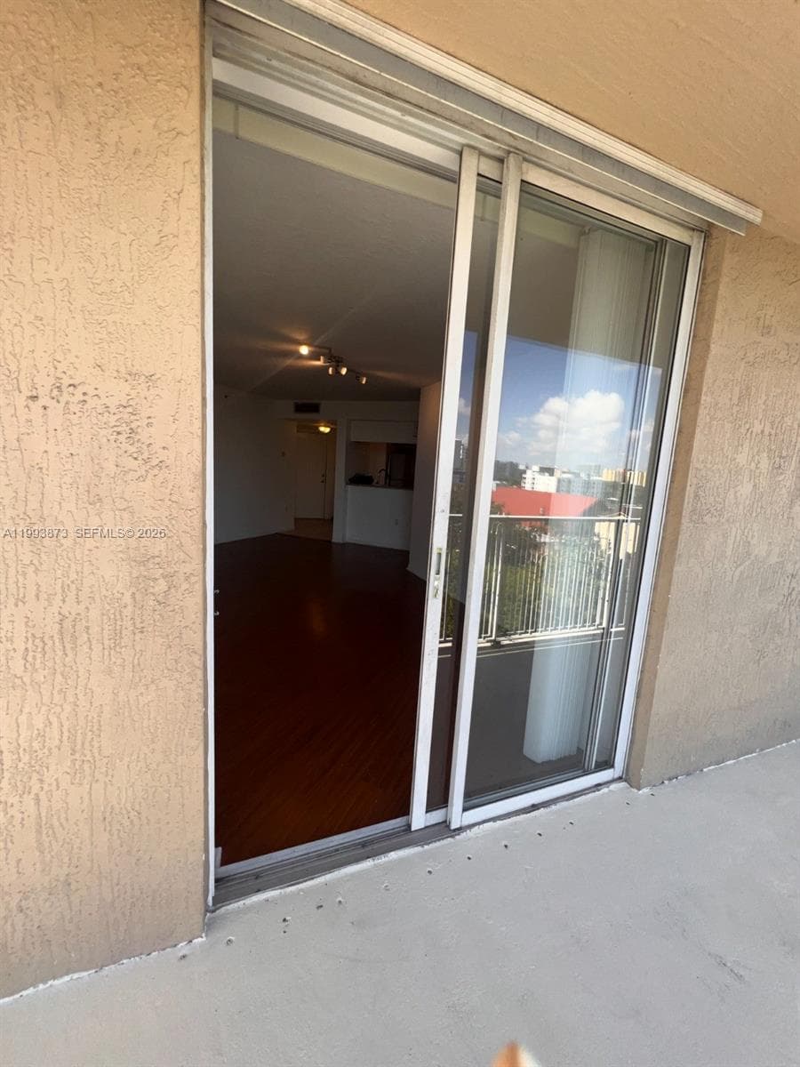 102 SW 6th ave # 508, Miami FL 33130 — 18