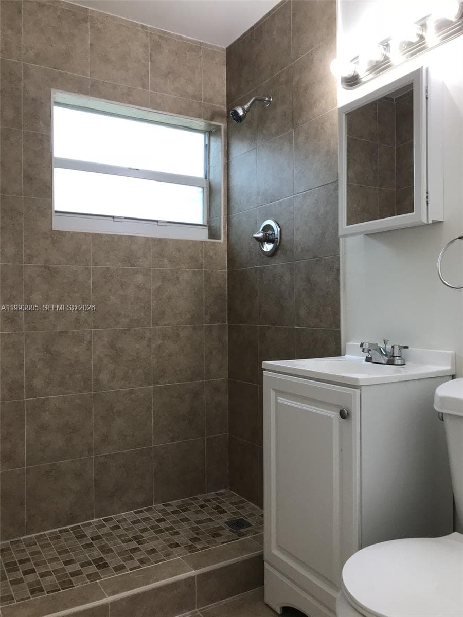 2362 NW 34th St # 2, Miami FL 33142 — 5