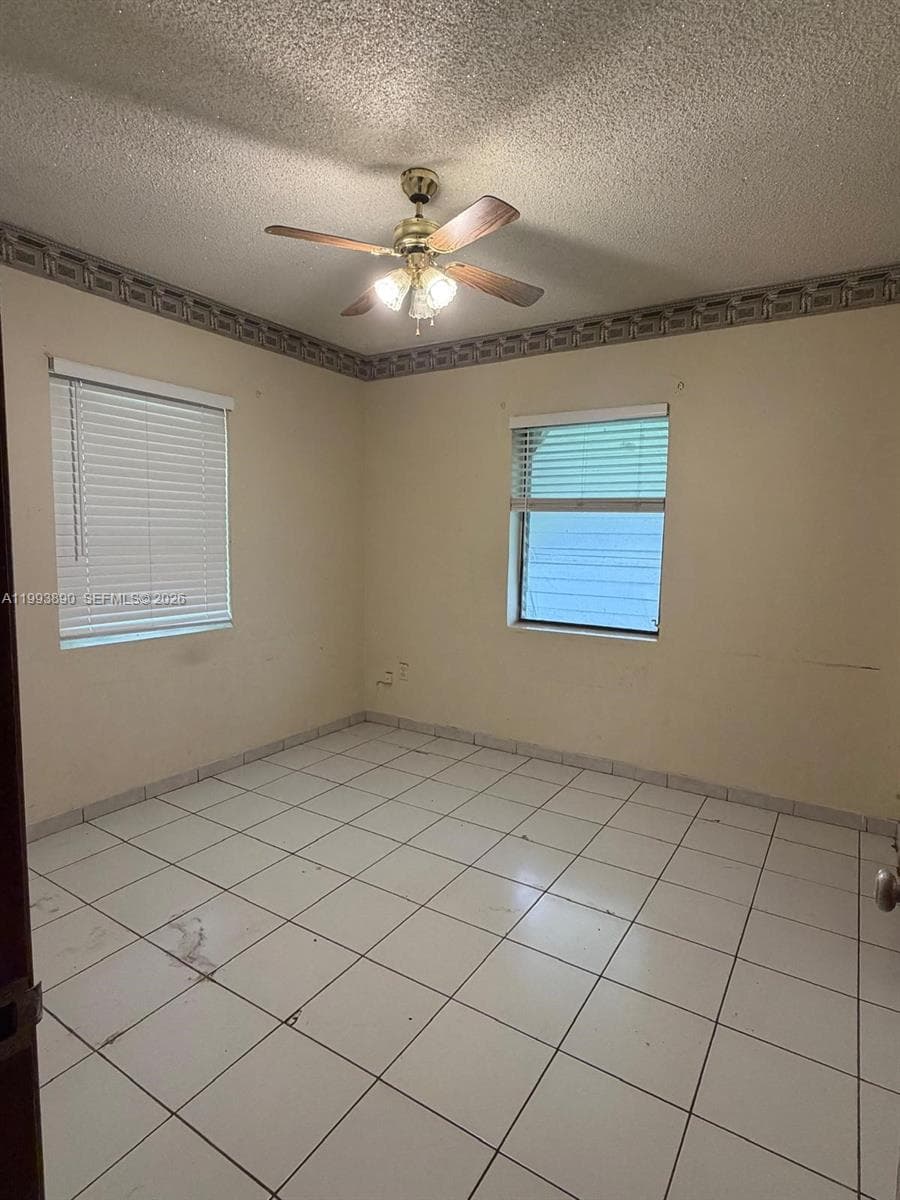 6371 SW 34th St, Miami FL 33155 — 6