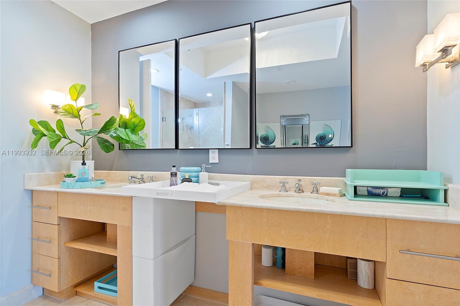 100 S Pointe Dr # 506, Miami Beach FL 33139 — 15