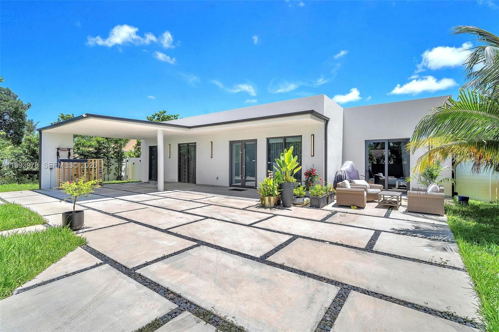 46 NE 162nd St, Miami FL 33162 — 42
