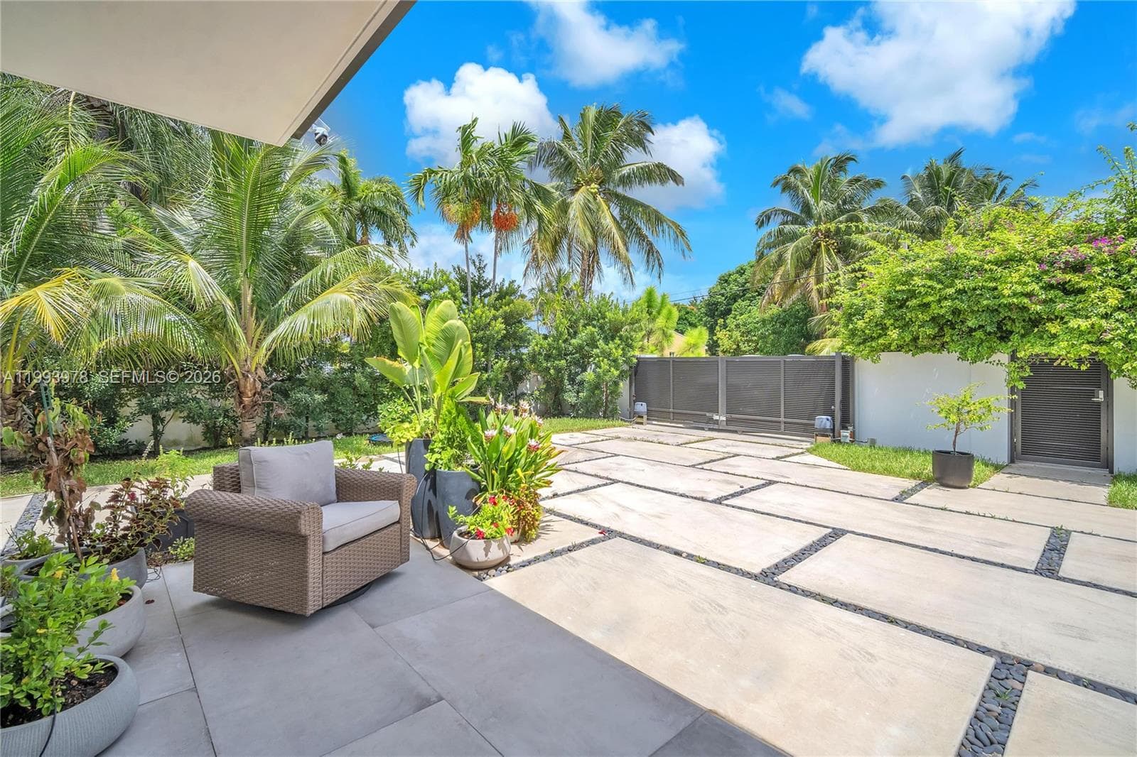 46 NE 162nd St, Miami FL 33162 — 9