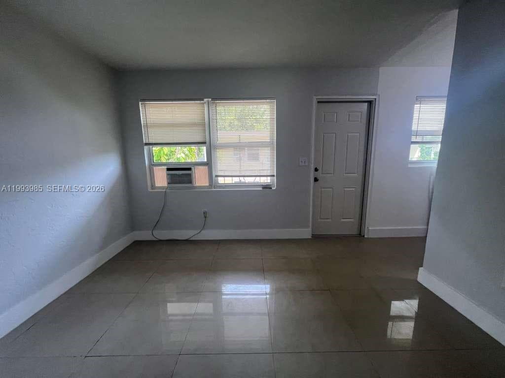 1281 NW 60th St # 5, Miami FL 33142 — 1