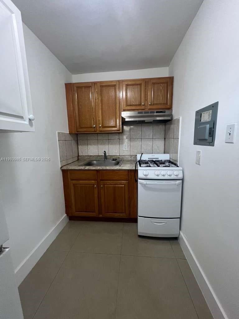 1281 NW 60th St # 5, Miami FL 33142 — 9