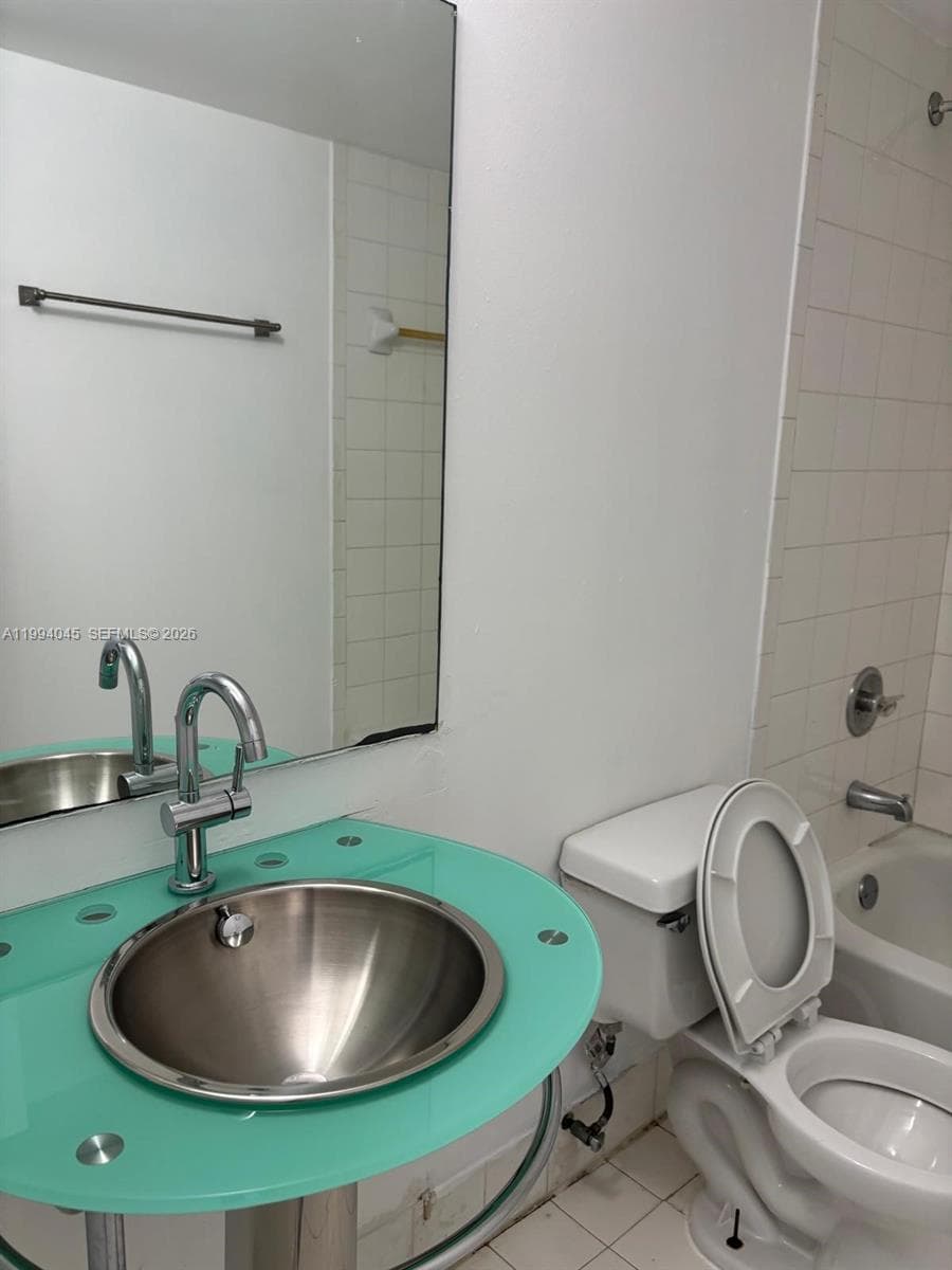 Villa Rustica I Condo, Hialeah, FL — 6