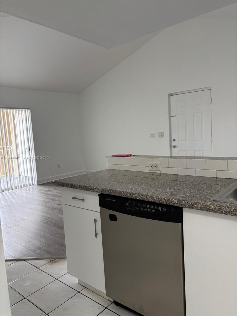 Villa Rustica I Condo, Hialeah, FL — 12