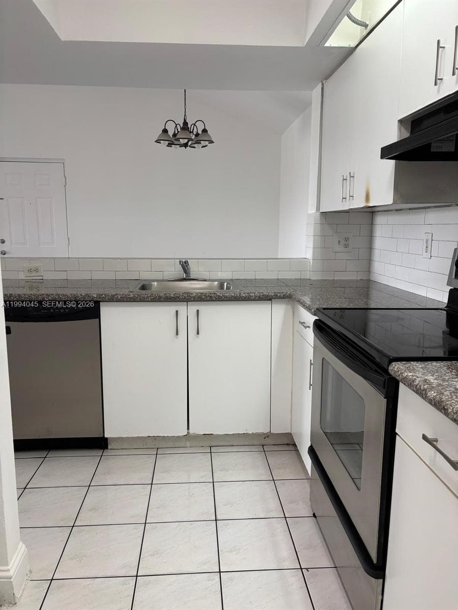Villa Rustica I Condo, Hialeah, FL — 1