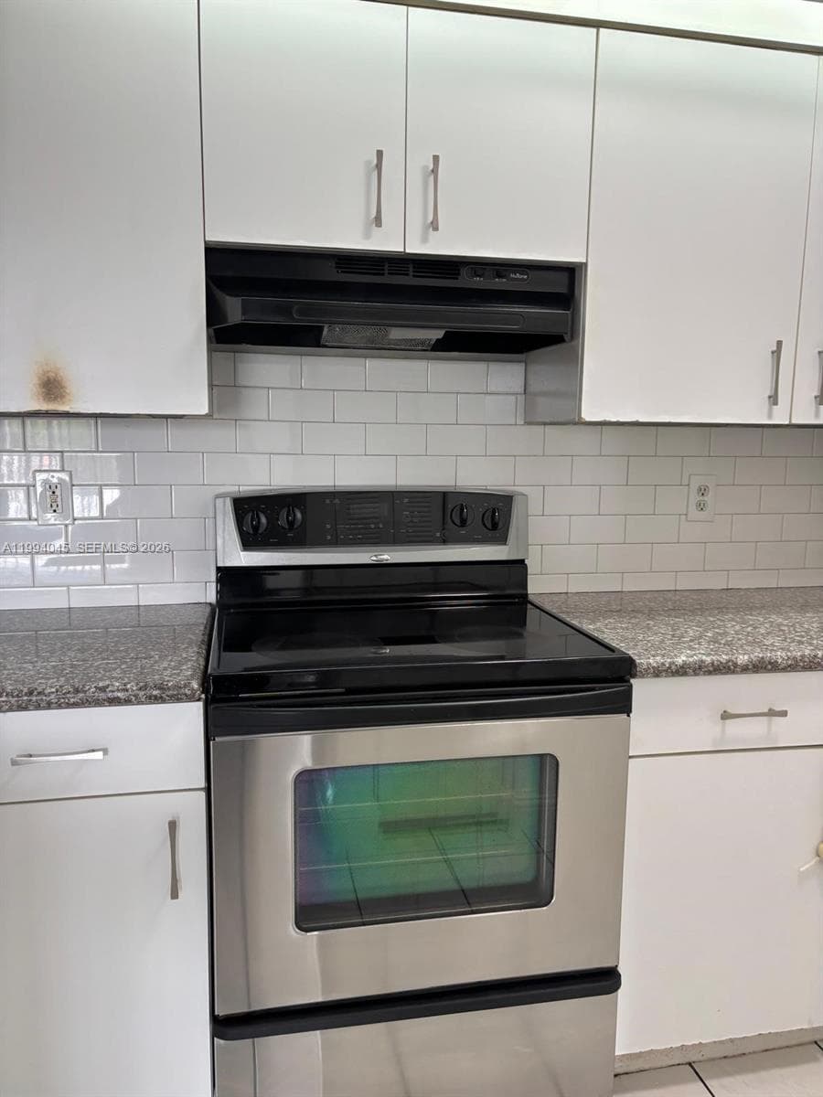 Villa Rustica I Condo, Hialeah, FL — 11
