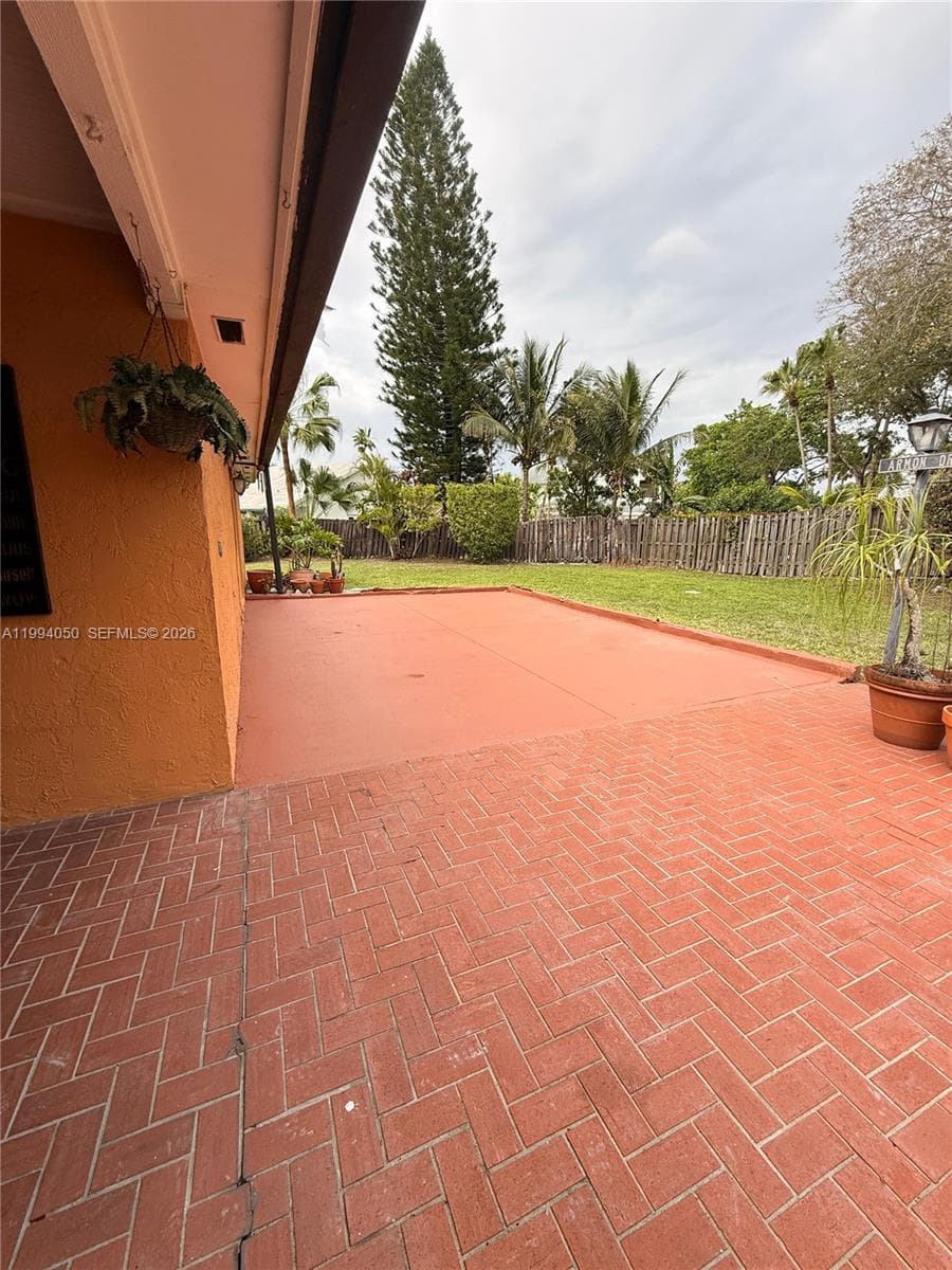 14729 SW 53rd Ter, Miami FL 33185 — 17
