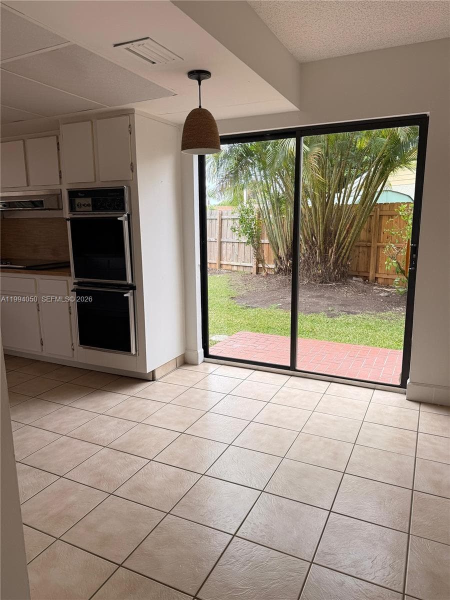 14729 SW 53rd Ter, Miami FL 33185 — 15