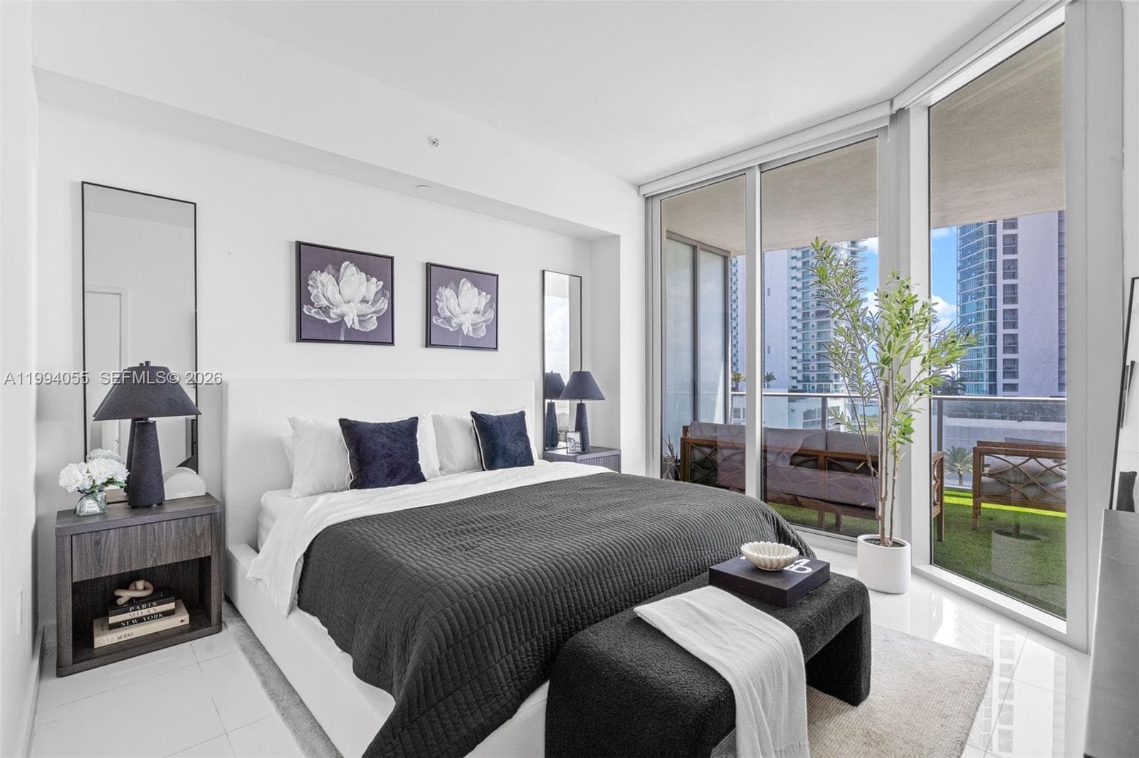 851 NE 1st Ave # 1205, Miami FL 33132 — 22