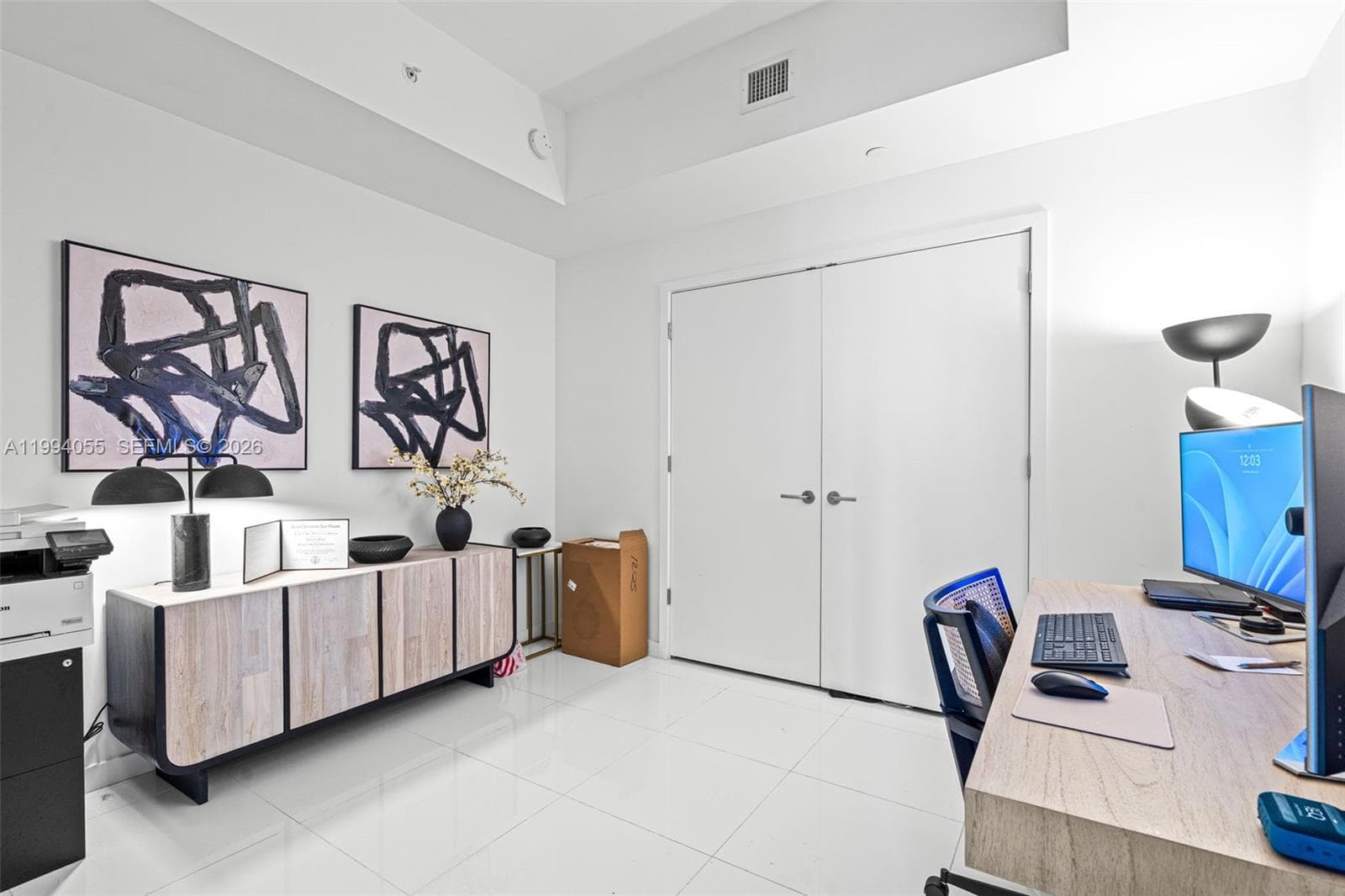 851 NE 1st Ave # 1205, Miami FL 33132 — 28