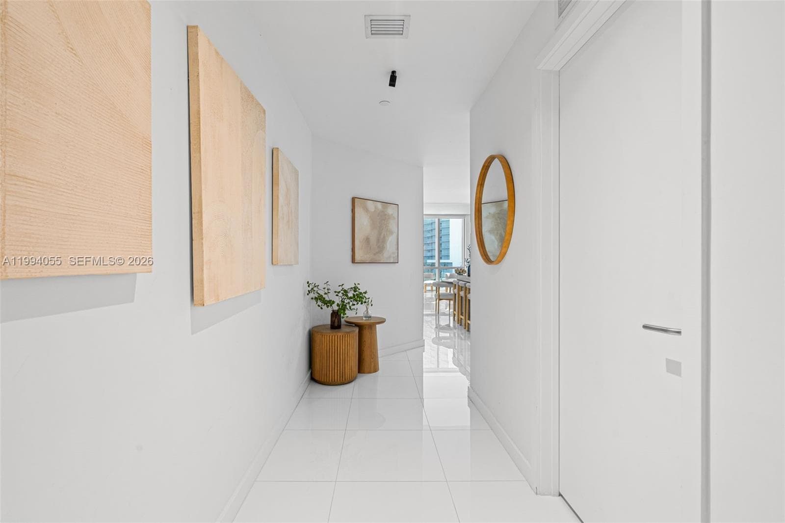 851 NE 1st Ave # 1205, Miami FL 33132 — 8