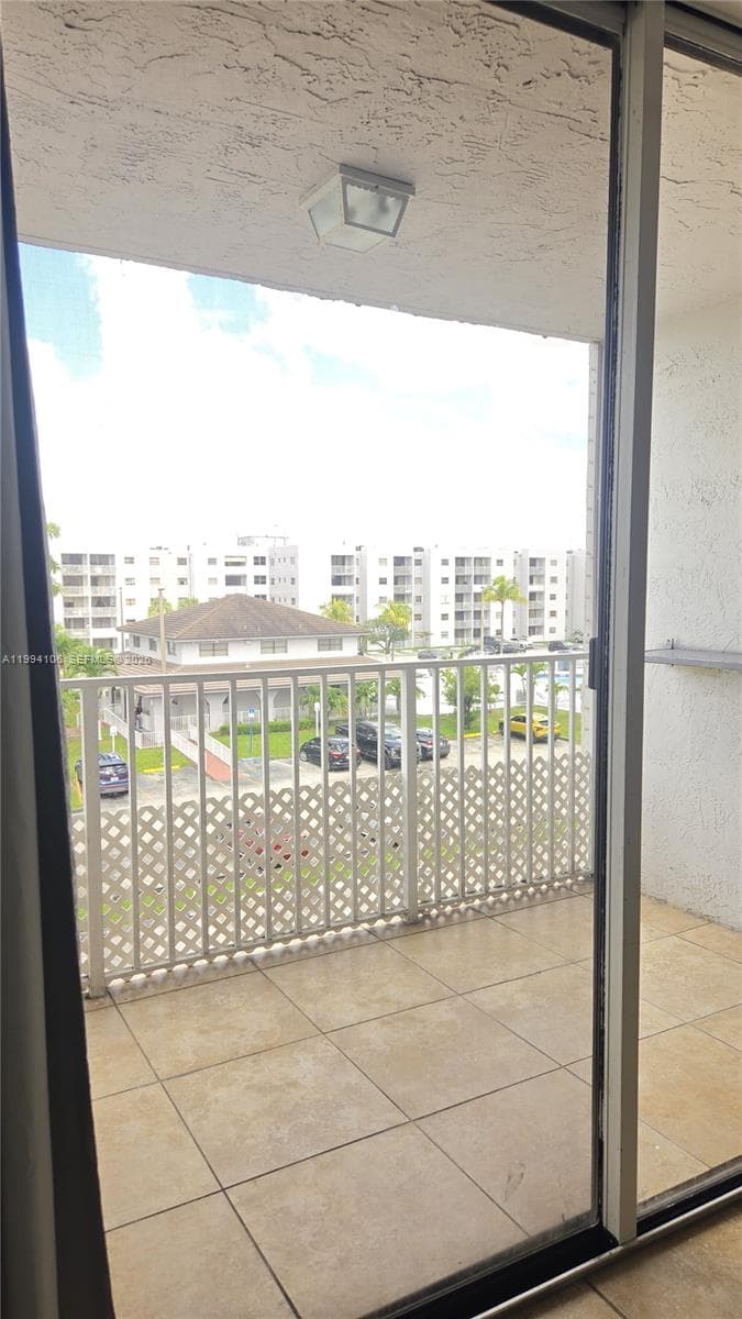 8075 NW 7th St # 401, Miami FL 33126 — 13