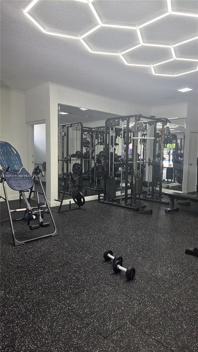 8075 NW 7th St # 401, Miami FL 33126 — 10