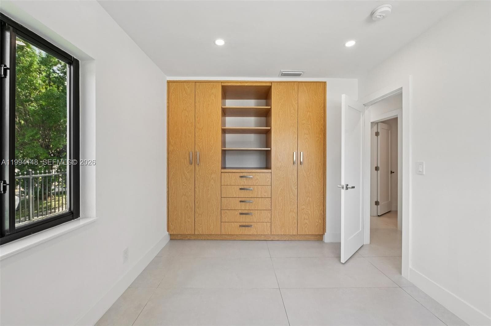 5152 SW 6th St, Miami FL 33134 — 23