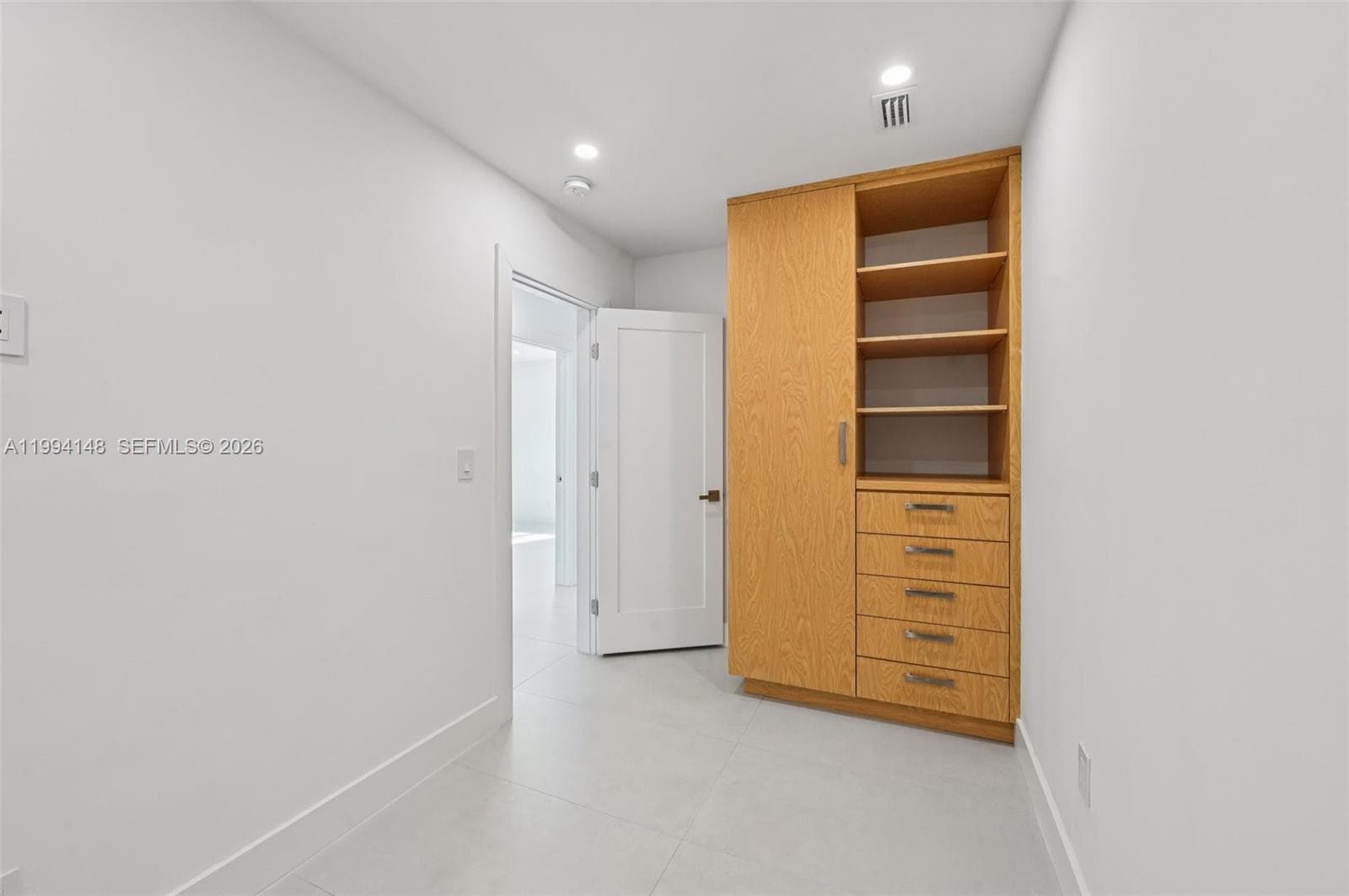 5152 SW 6th St, Miami FL 33134 — 27