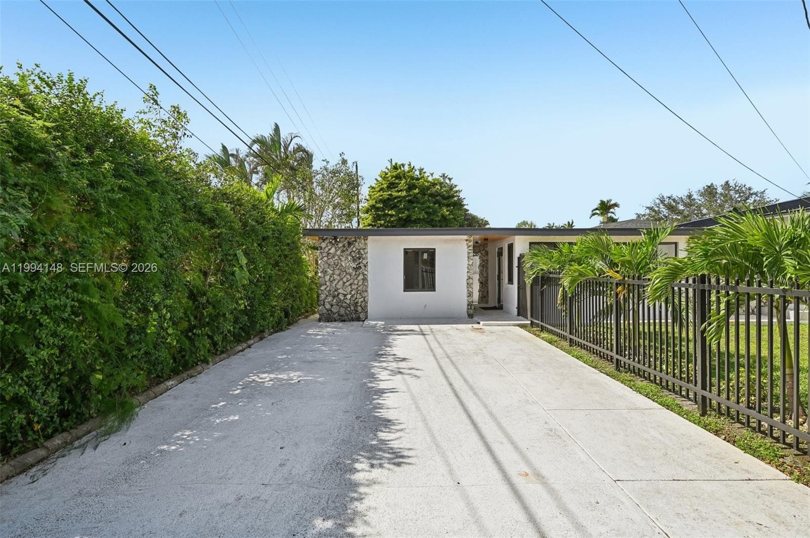 5152 SW 6th St, Miami FL 33134 — 42