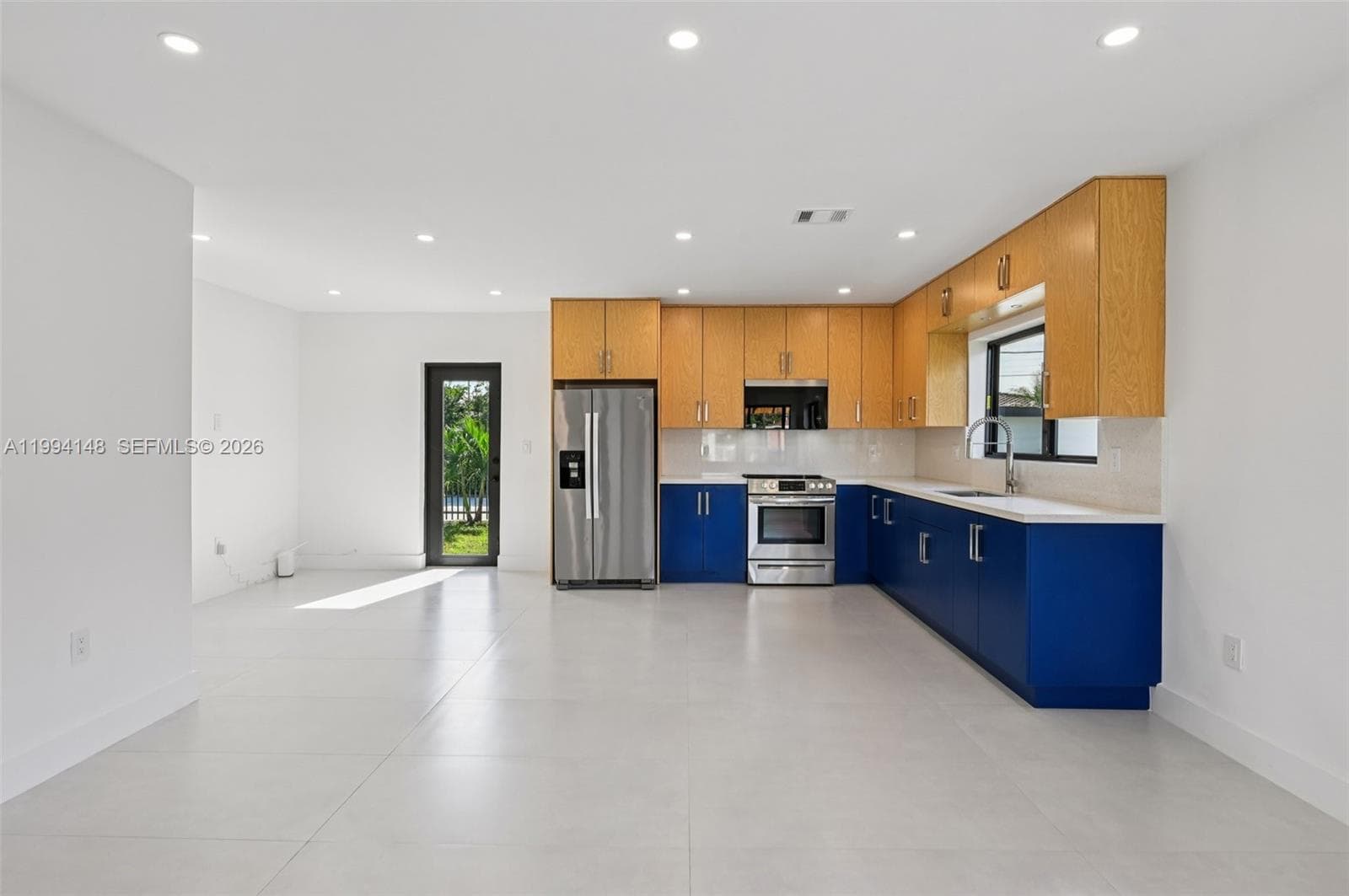 5152 SW 6th St, Miami FL 33134 — 35