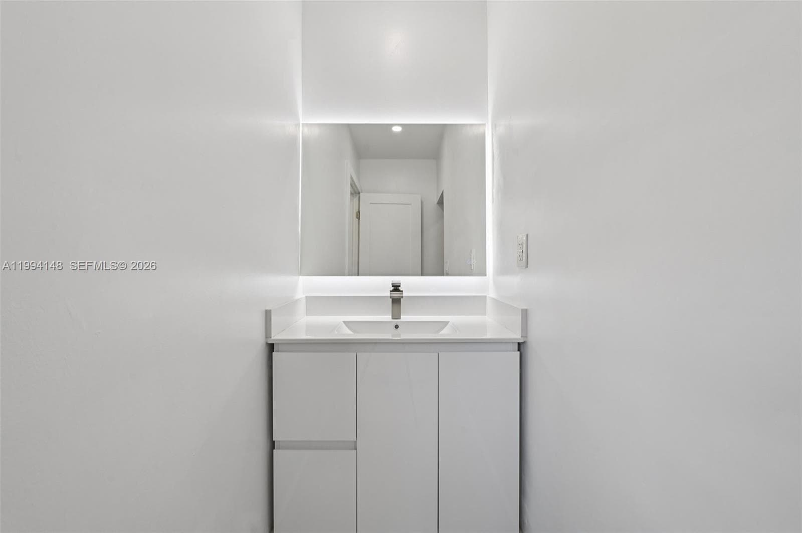 5152 SW 6th St, Miami FL 33134 — 21