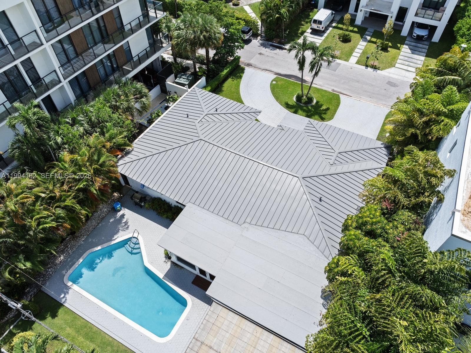 3551 E Glencoe St, Miami FL 33133 — 3