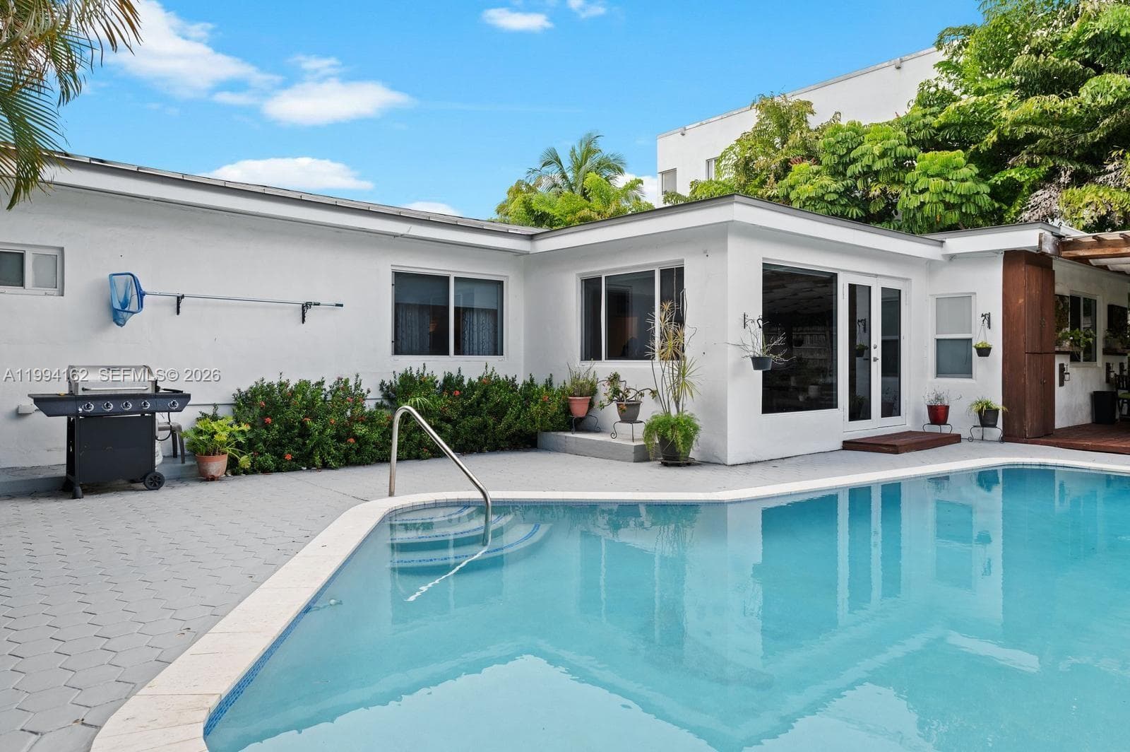 3551 E Glencoe St, Miami FL 33133 — 5