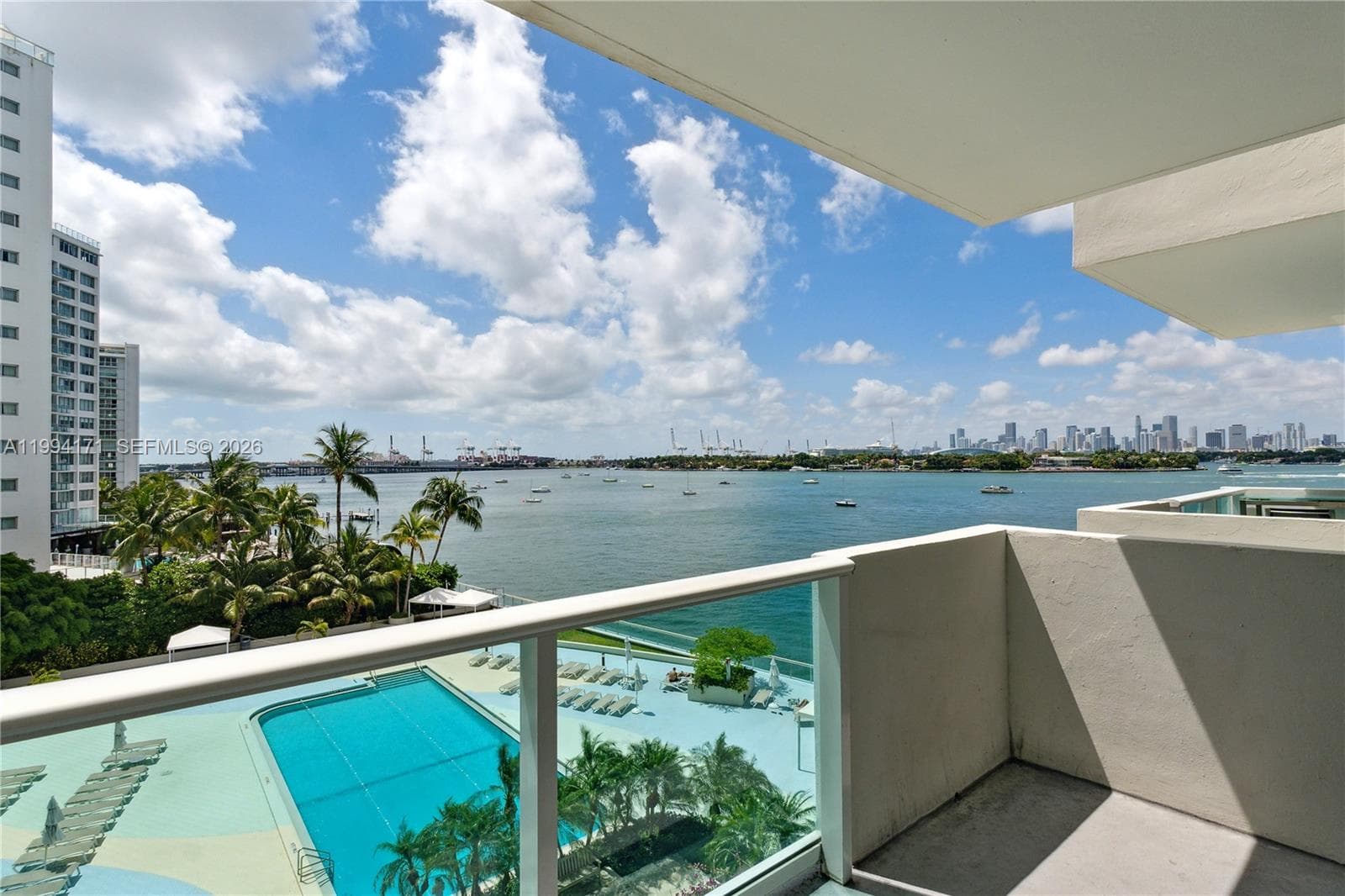 1200 West Ave # 528, Miami Beach FL 33139 — 2