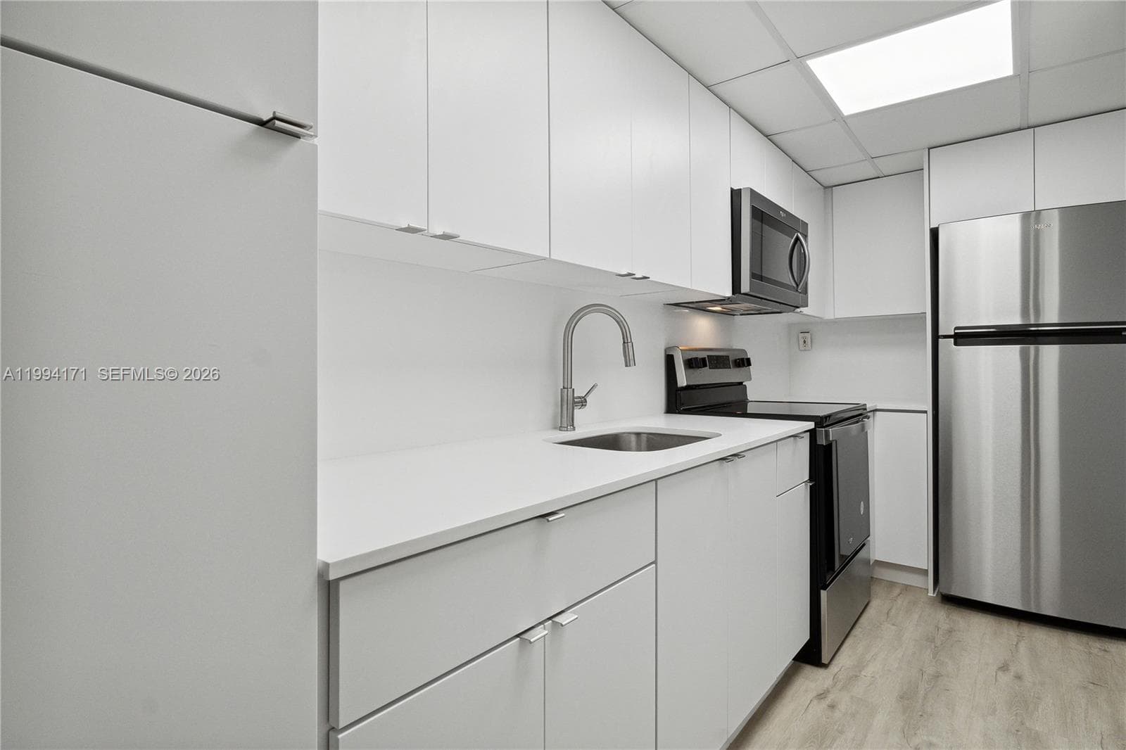 1200 West Ave # 528, Miami Beach FL 33139 — 8