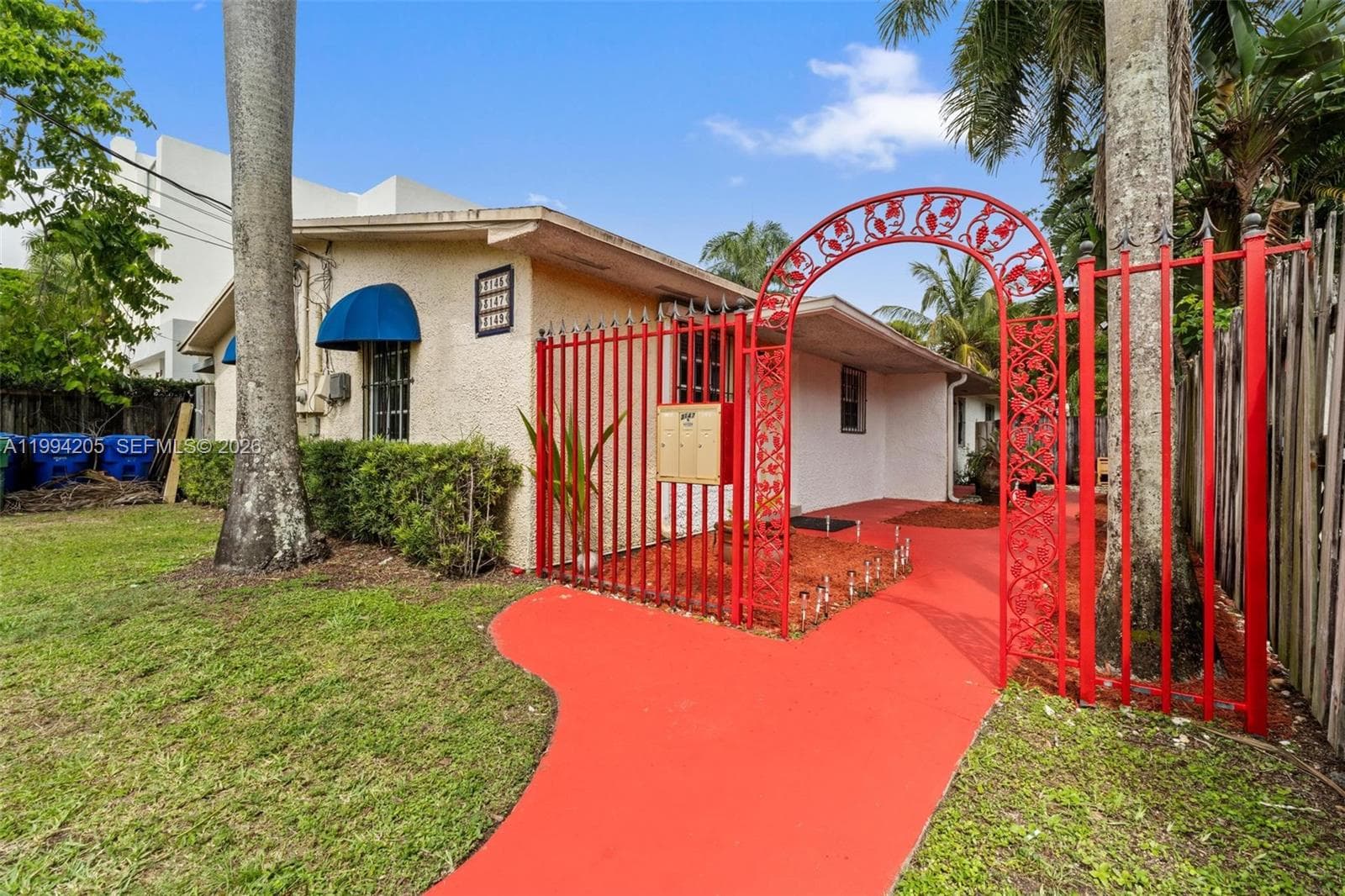 3147 Mcdonald St, Miami FL 33133 — 2