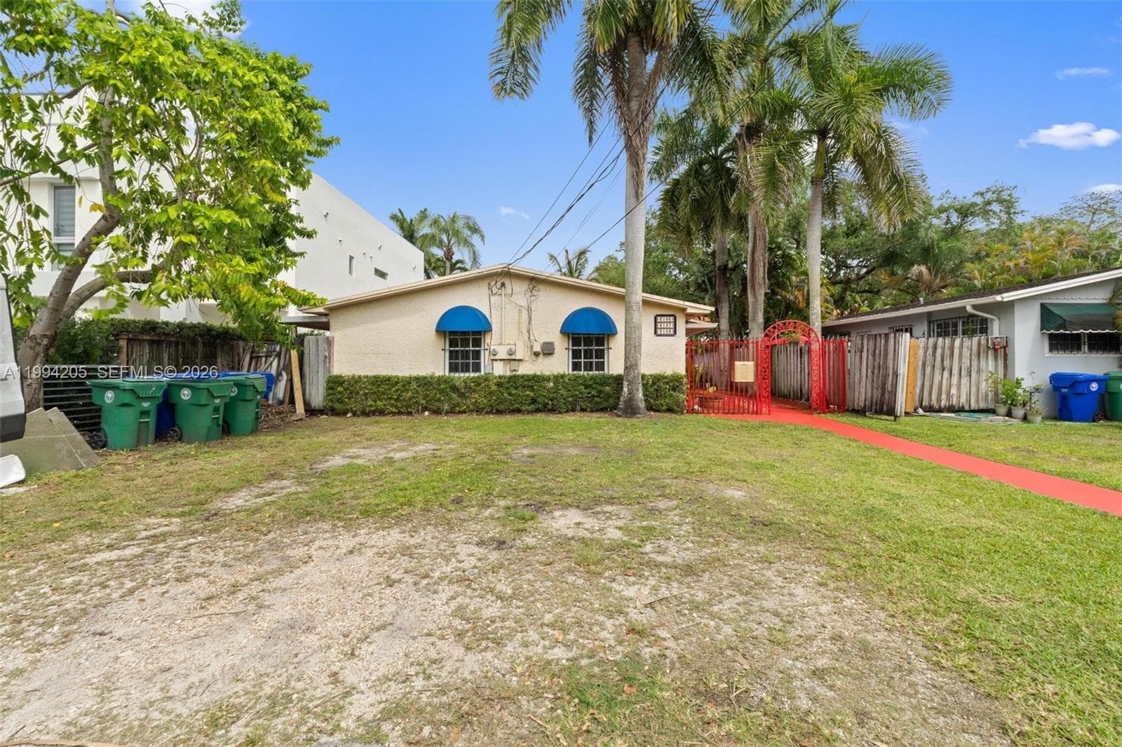3147 Mcdonald St, Miami FL 33133 — 1