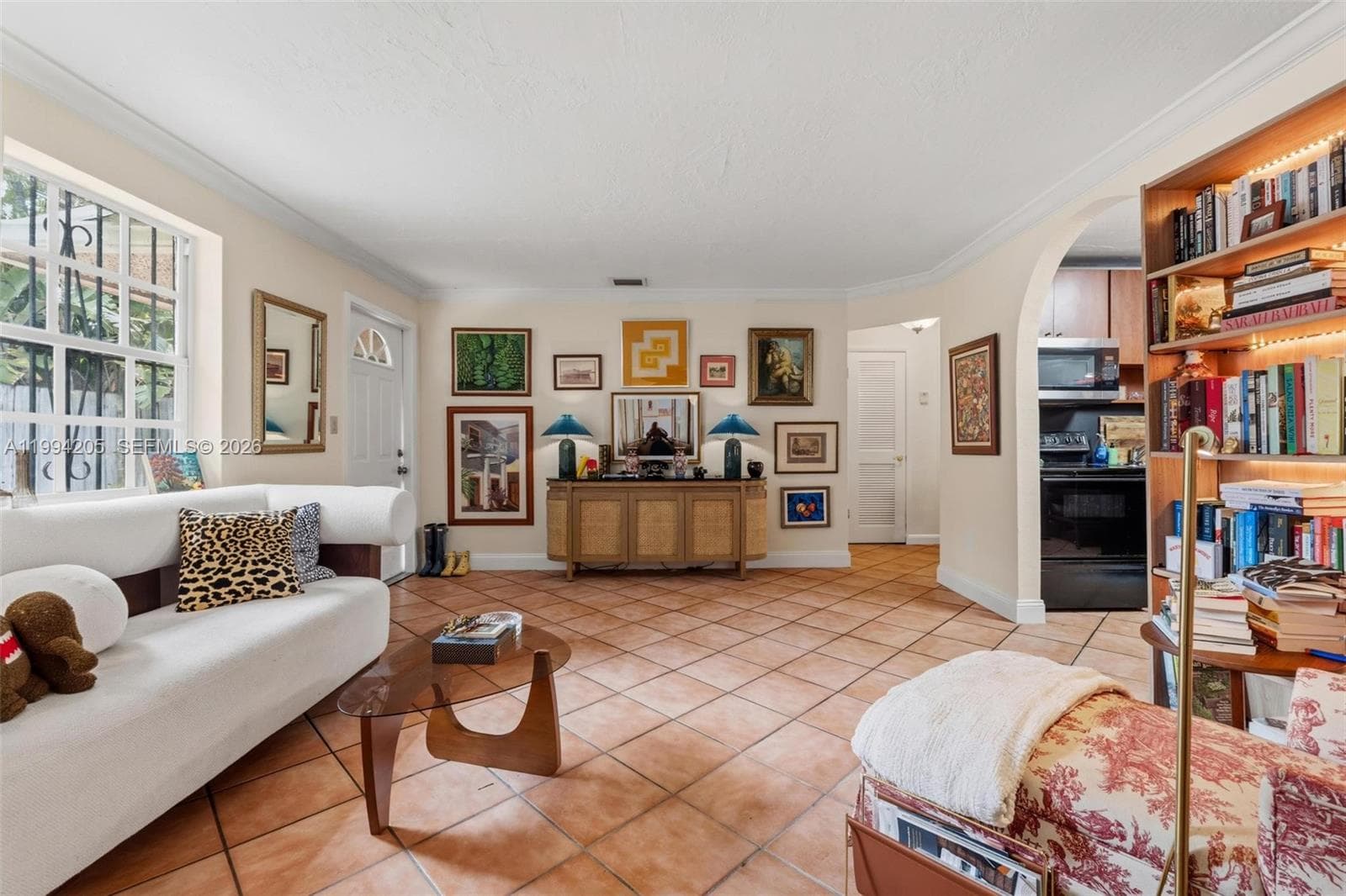 3147 Mcdonald St, Miami FL 33133 — 24