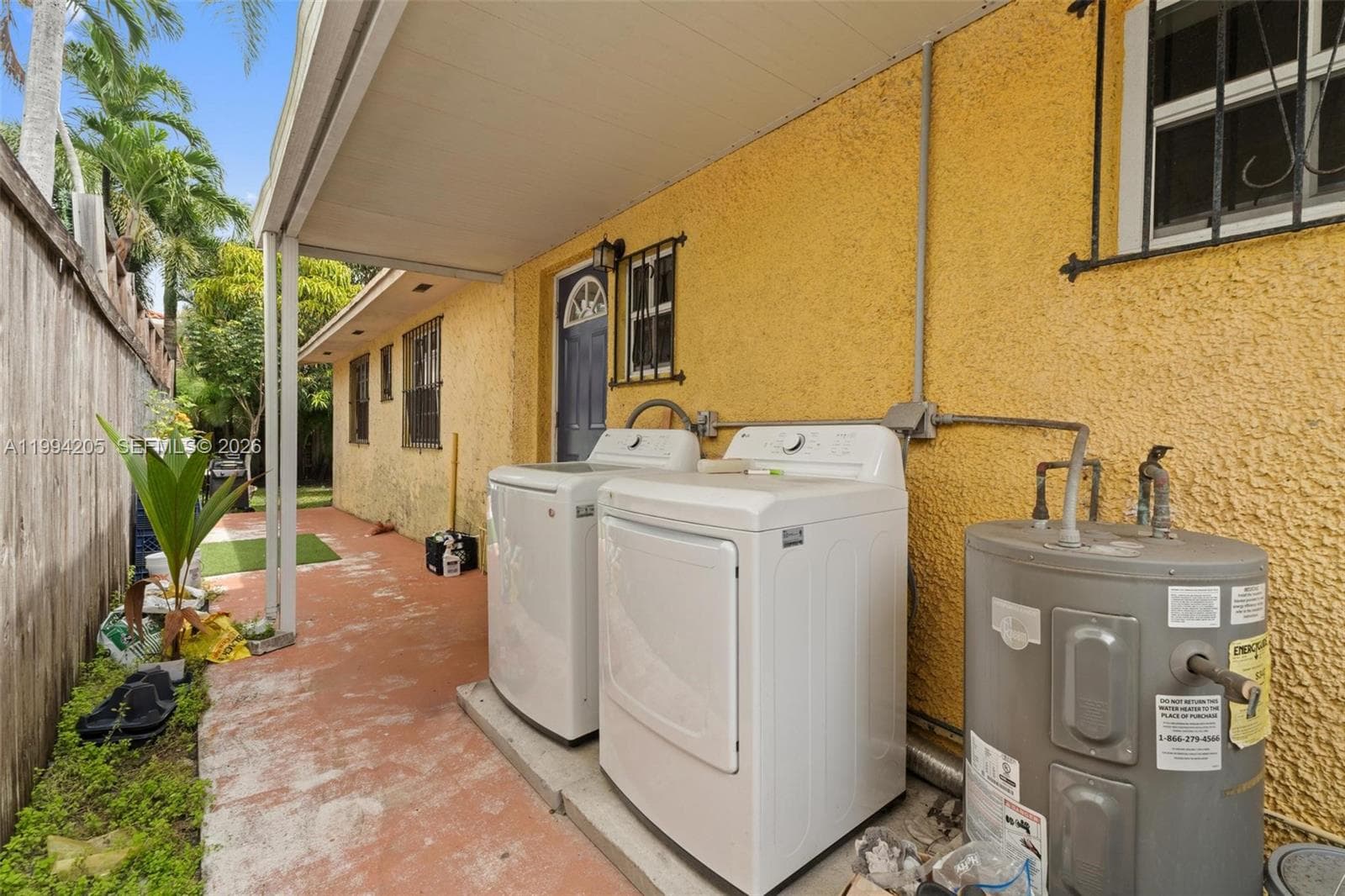3147 Mcdonald St, Miami FL 33133 — 34