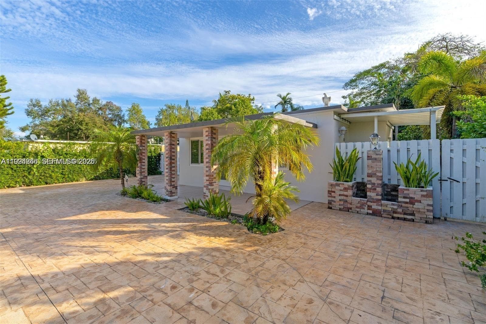 3800 Charles Ter, Miami FL 33133 — 3