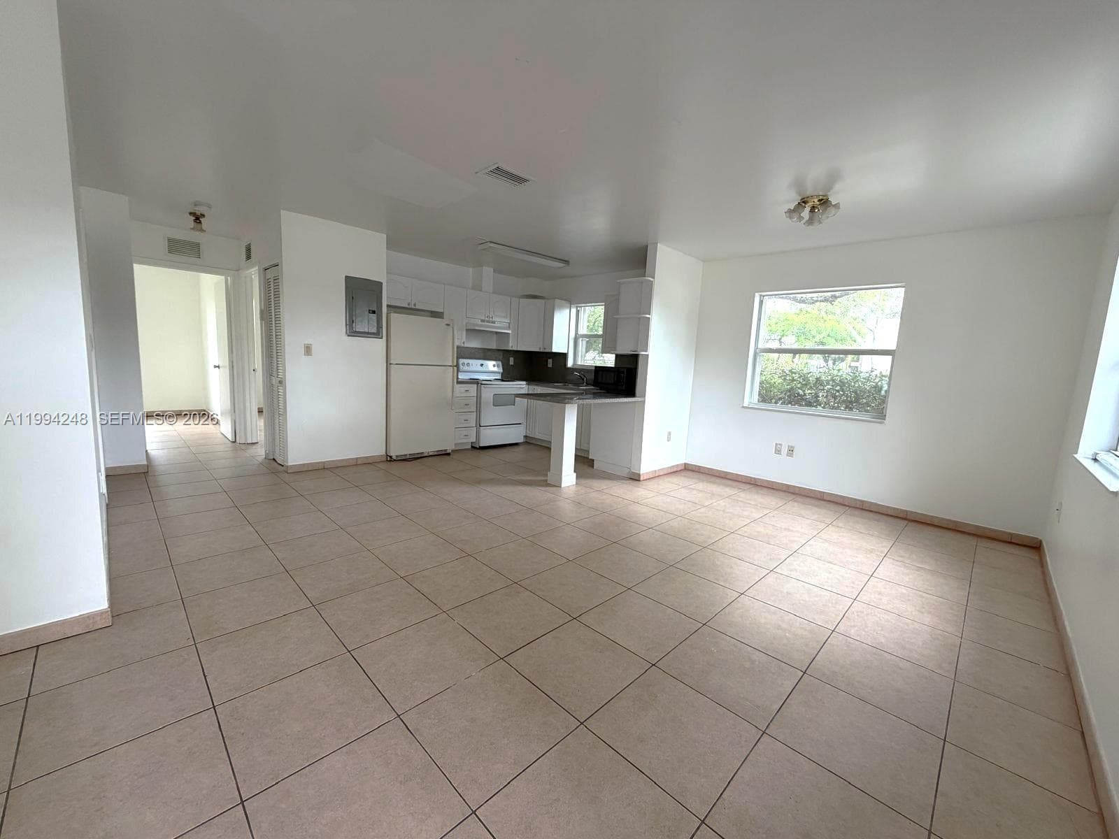 14140 NE 2 CT # 2, Miami FL 33161 — 2