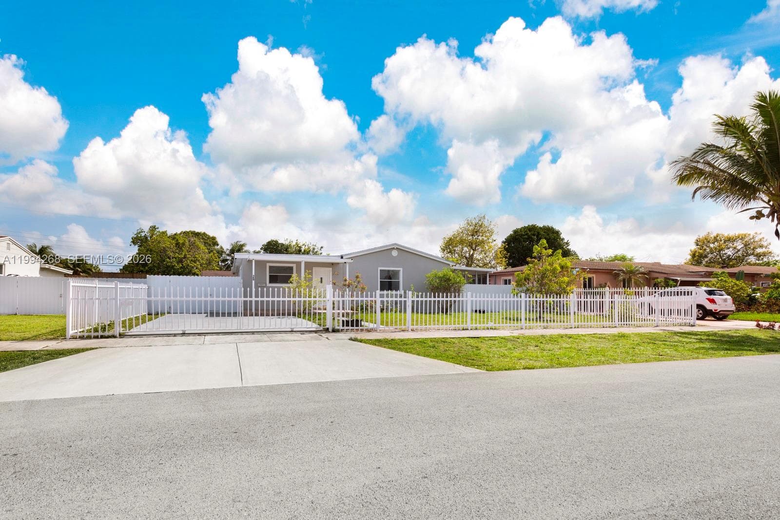 580 NW 189th Ter, Miami Gardens FL 33169 — 1