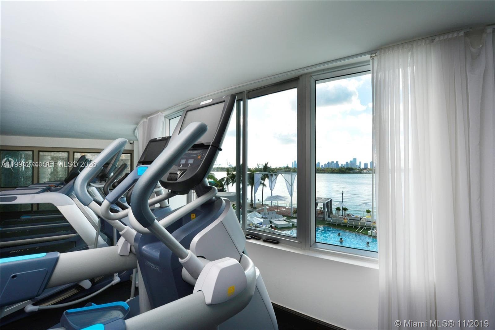 1100 West Ave # 1020, Miami Beach FL 33139 — 36