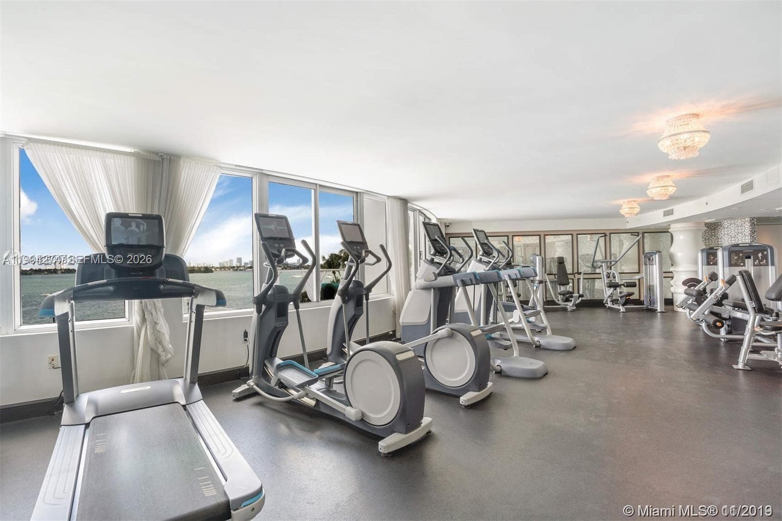 1100 West Ave # 1020, Miami Beach FL 33139 — 37