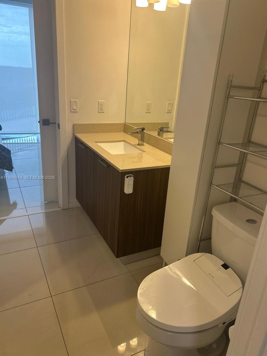5300 NW 85 # 1106, Doral FL 33166 — 17