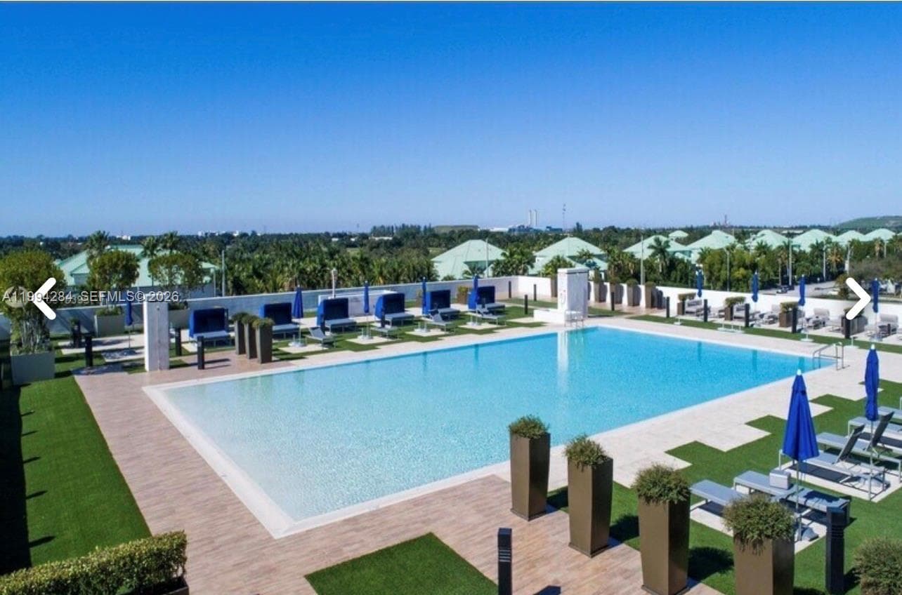 5300 NW 85 # 1106, Doral FL 33166 — 5