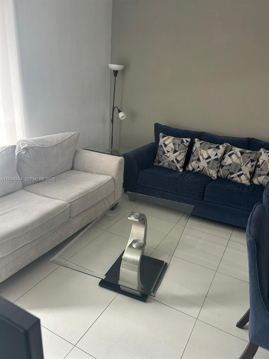 5300 NW 85 # 1106, Doral FL 33166 — 14