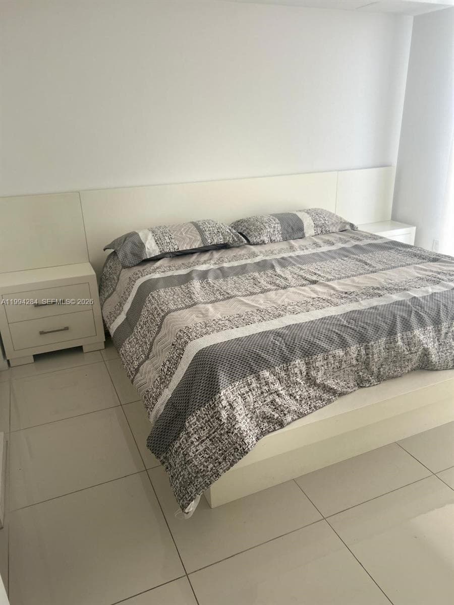 5300 NW 85 # 1106, Doral FL 33166 — 15