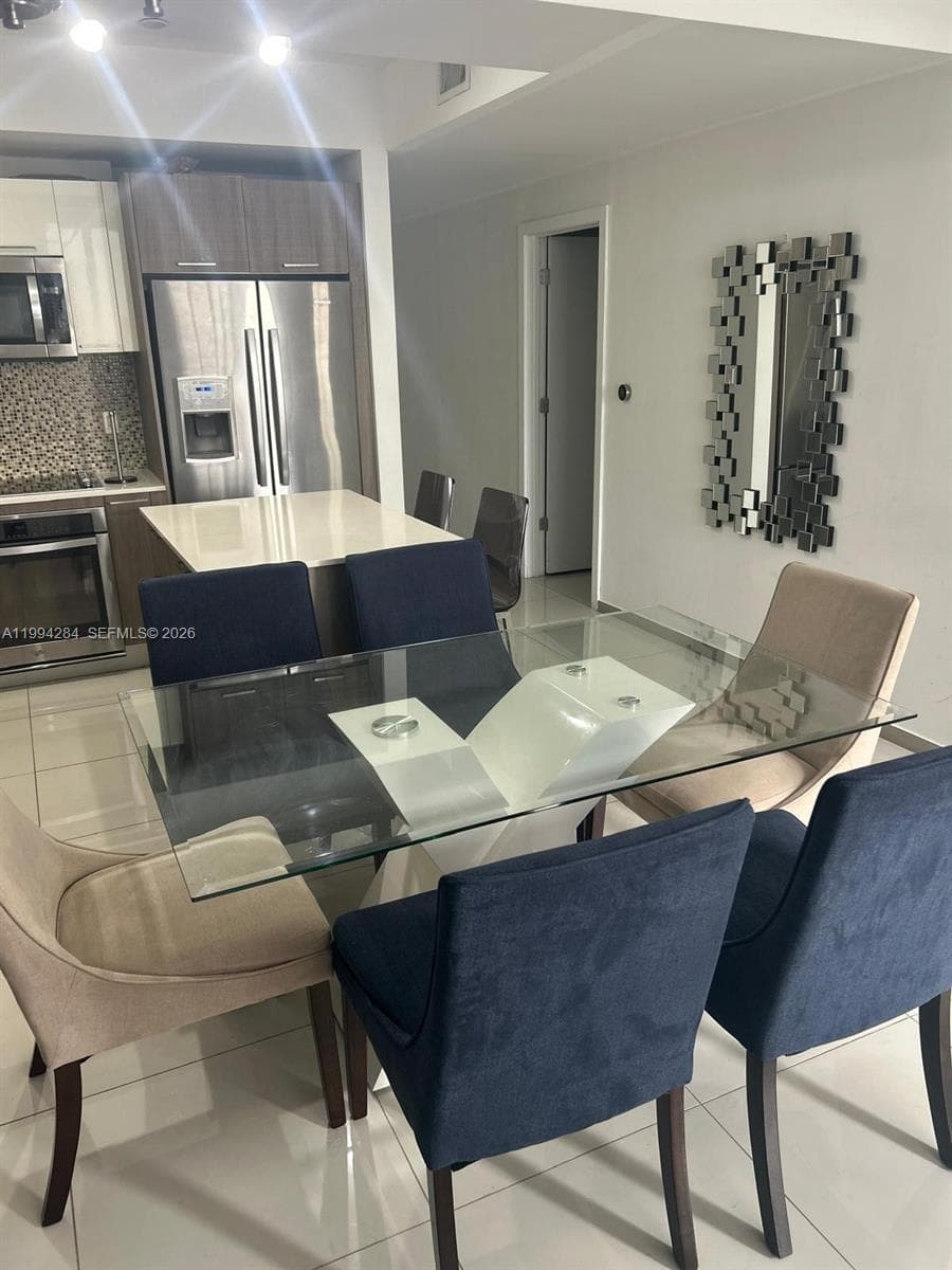 5300 NW 85 # 1106, Doral FL 33166 — 11