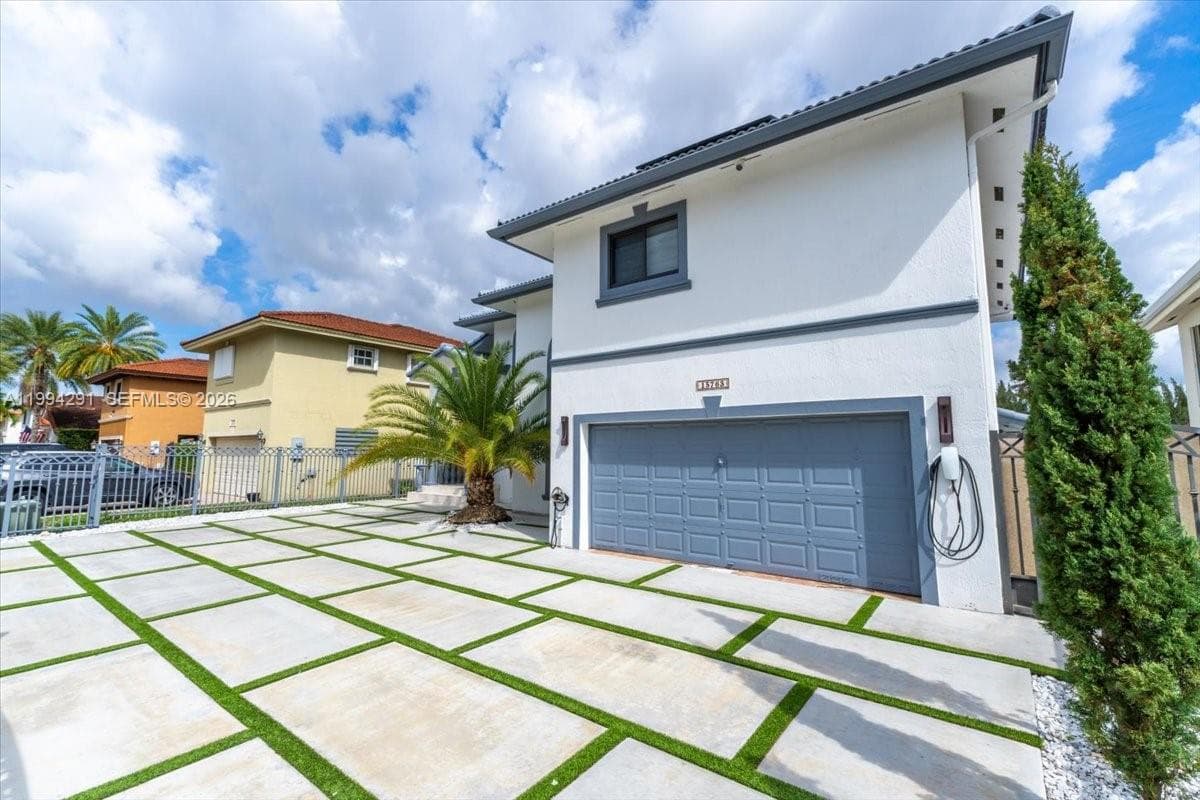 15763 SW 43rd St, Miami FL 33185 — 42