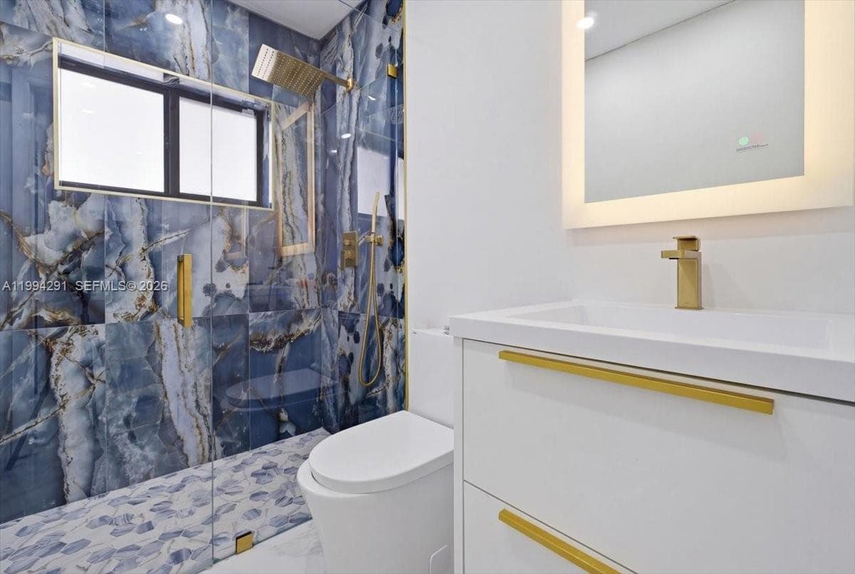 15763 SW 43rd St, Miami FL 33185 — 32