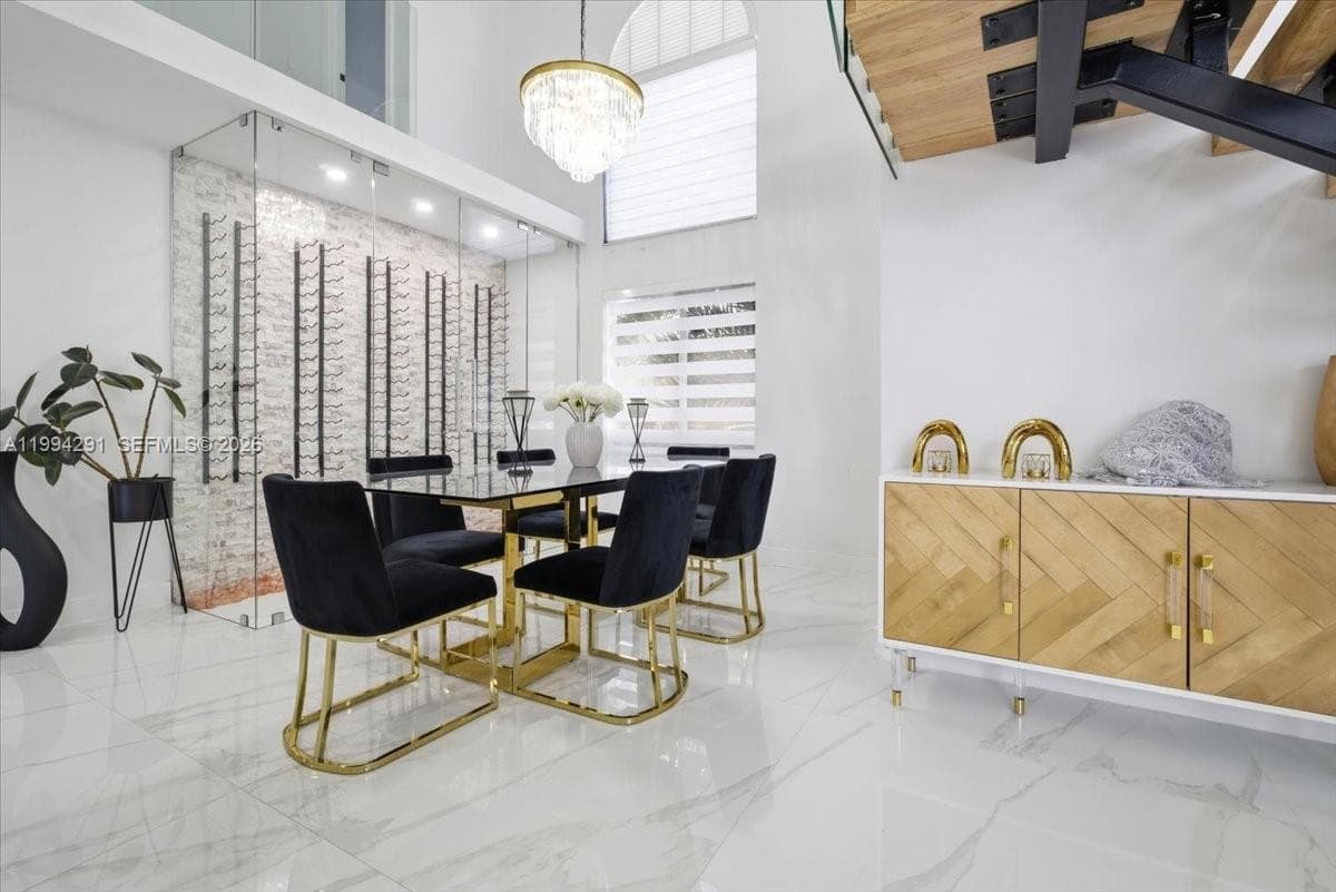 15763 SW 43rd St, Miami FL 33185 — 9