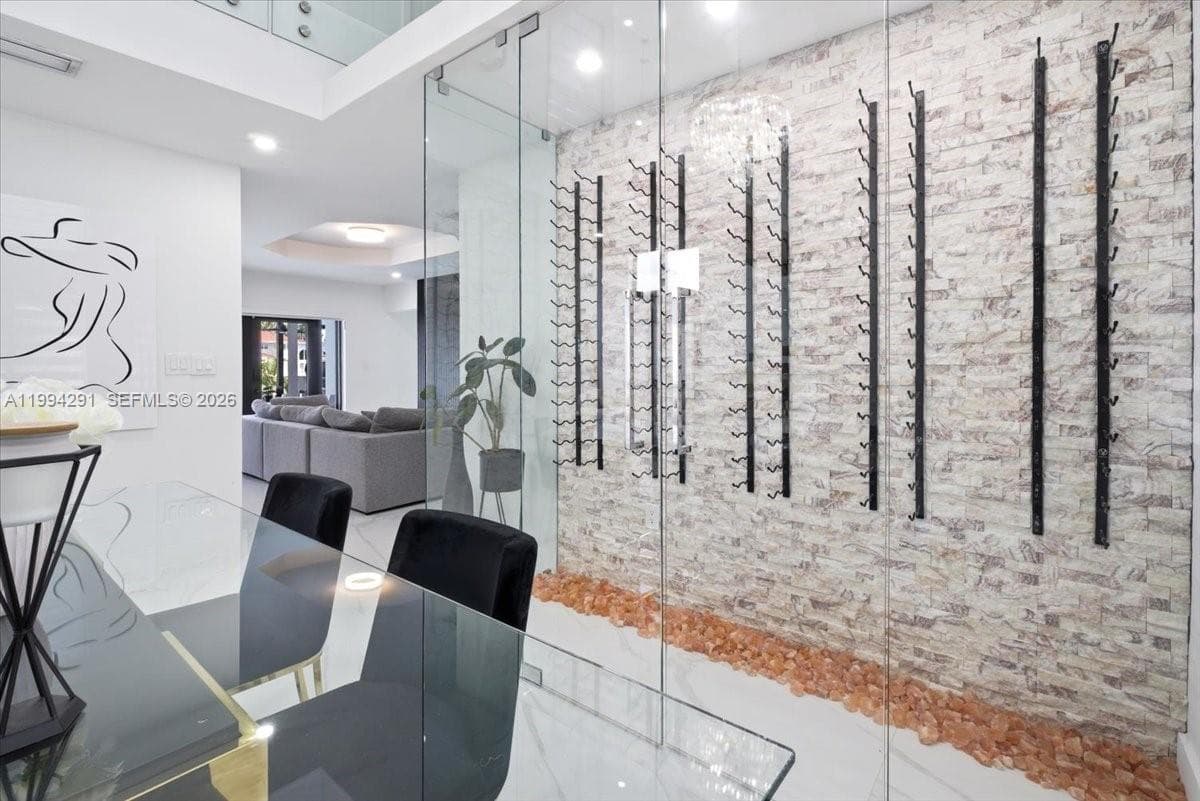 15763 SW 43rd St, Miami FL 33185 — 10