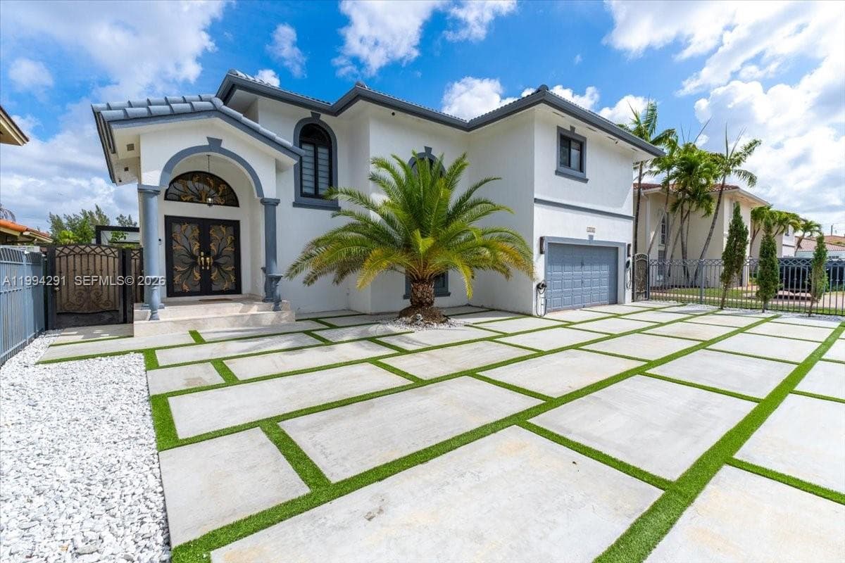15763 SW 43rd St, Miami FL 33185 — 40